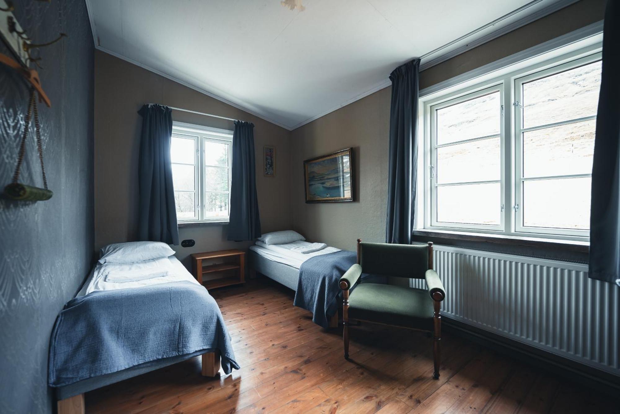 Wilderness Center / Obyggthasetur Islands Hotel Buitenkant foto